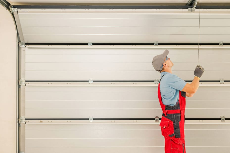 how long does it take to install a garage door