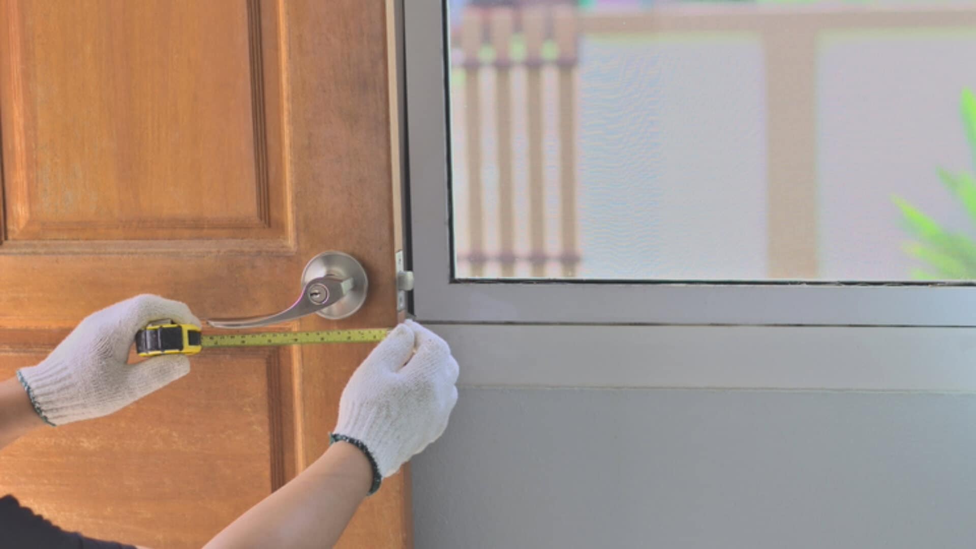 How to measure exterior doors?